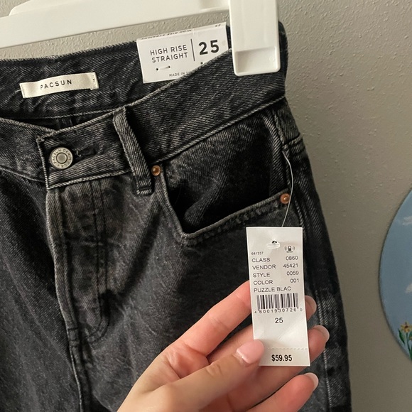 NWT Pacsun High Rise Straight Black Puzzle Jeans - Picture 3 of 3